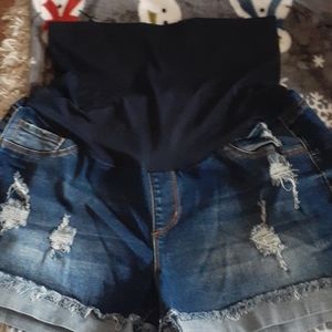 Maternity shorts